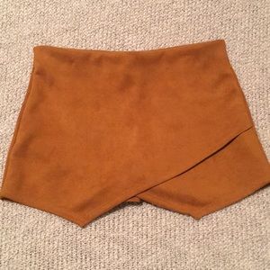 American Threads short set, lightly worn